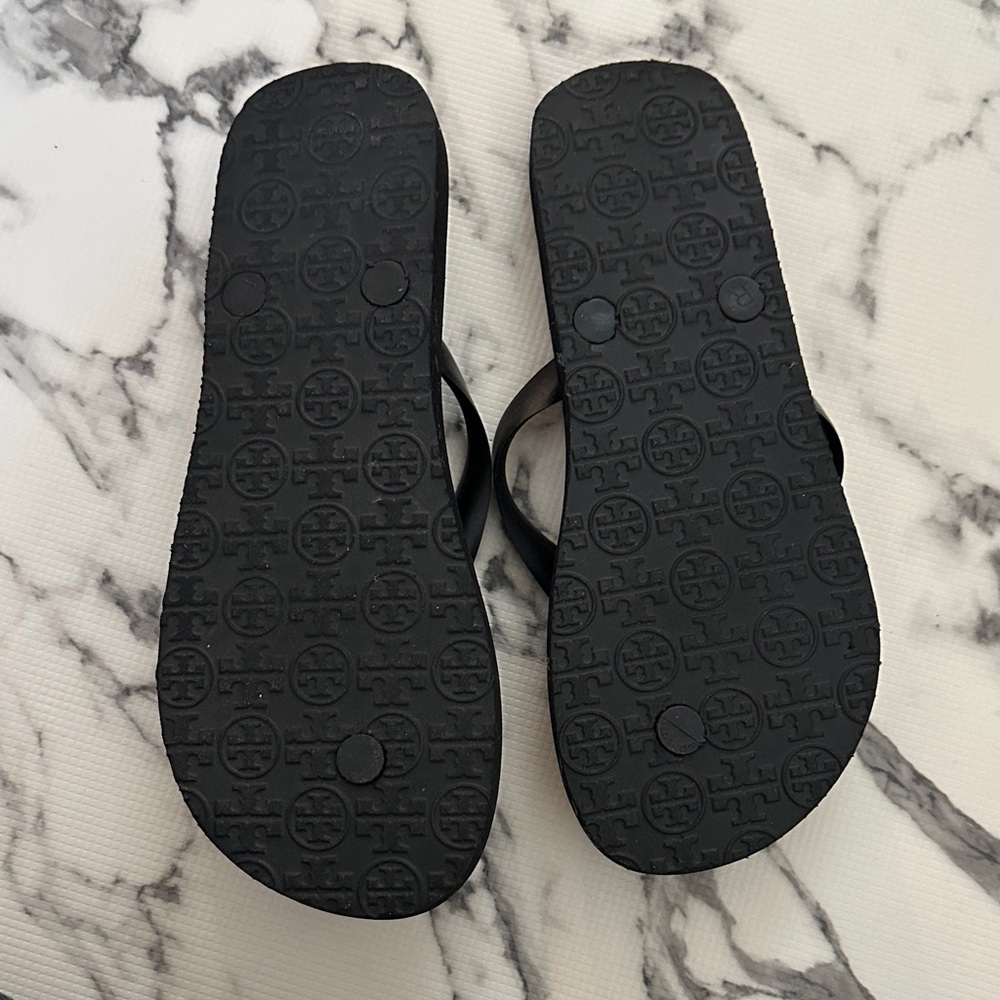 Tory Burch Black and White Zebra Logo  Flip Flops - Picture 5 of 7